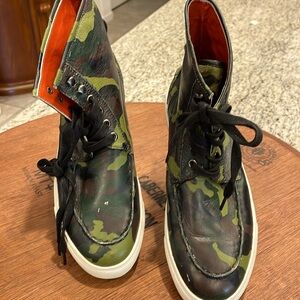 Paolo Iantorno Handmade Italian leather shoes. Camo painted. Soles look great.